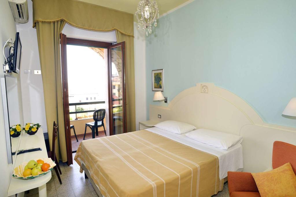 Hotel La Margherita & Spa ألغيرو الغرفة الصورة